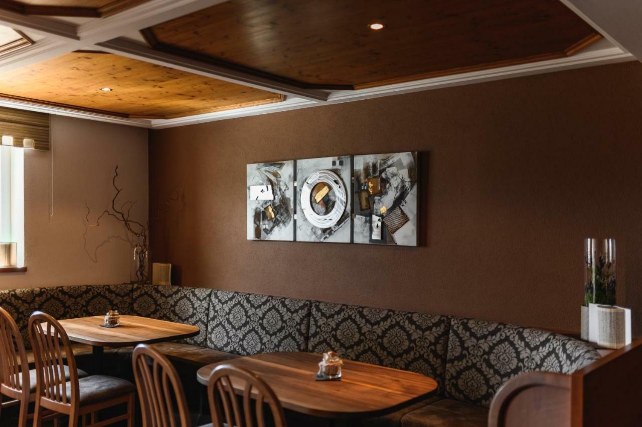 Hotel Restaurant Alber Verano Exterior photo